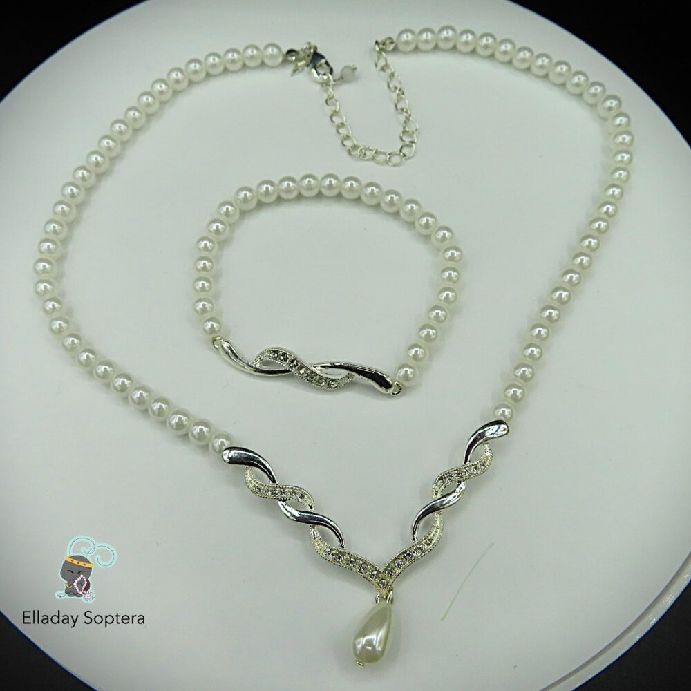 [SALE] "eve"  Faux Pearl & Rhinestone Necklace & Bracelet Set